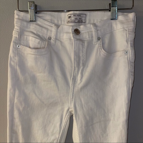 Free People White Distressed Jeans 26 inseam 26” ankle crop - Picture 5 of 6
